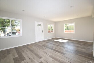 7307 Ensign Ave in Sun Valley, CA - Building Photo - Building Photo