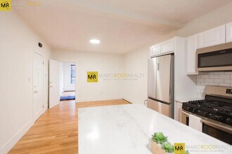 2 Elbow Ln, Unit 1 in Nantucket, MA - Building Photo - Building Photo