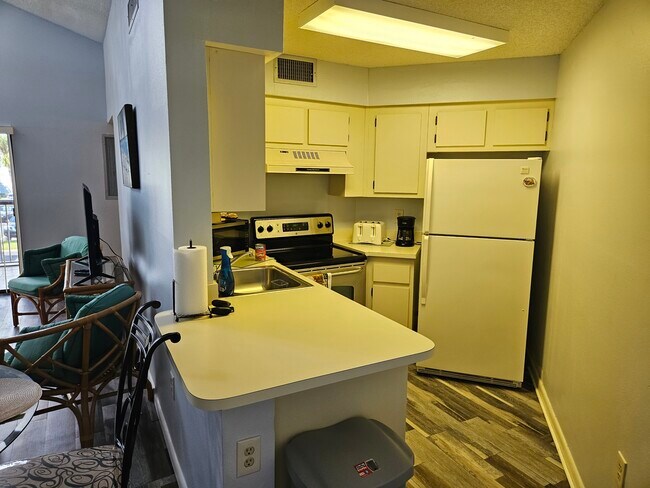 3652 Southpointe Dr in Orlando, FL - Building Photo - Building Photo