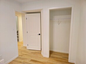 12133-12146 46 St NW in Edmonton, AB - Building Photo - Building Photo
