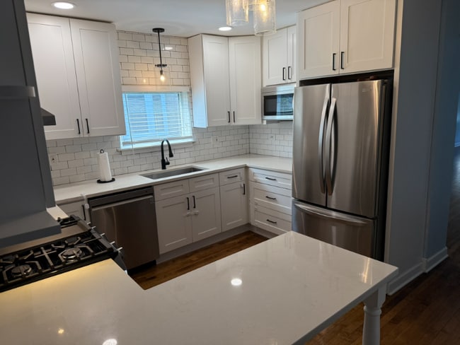 5707 W Giddings St in Chicago, IL - Building Photo - Building Photo