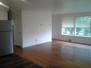 1166 Hunter Rd in Verona, PA - Building Photo - Building Photo
