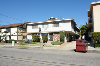 1015 E Lomita Ave in Glendale, CA - Building Photo - Building Photo