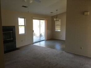 414 Springer Dr in Redding, CA - Building Photo - Building Photo