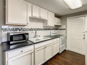 5648 Golden Nugget Dr in Holiday, FL - Building Photo - Building Photo