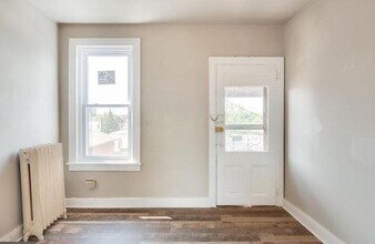 414 Pine St, Unit 3 in Reading, PA - Foto de edificio - Building Photo