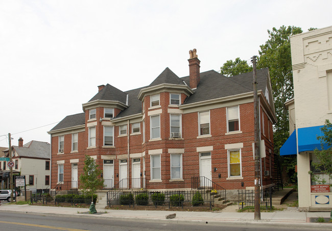 2351-2357 N High St in Columbus, OH - Building Photo - Building Photo