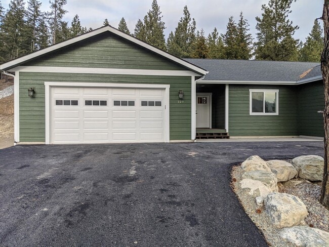 property at 129 Crystal View Ct