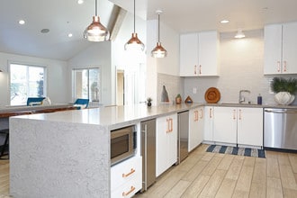 Bella Vista at Hilltop in Richmond, CA - Foto de edificio - Interior Photo