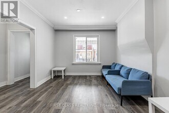 1113 Dufferin St in Toronto, ON - Building Photo - Building Photo