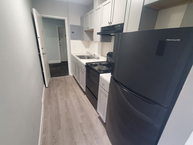 760 Cummins Hwy, Unit 34 in Boston, MA - Foto de edificio
