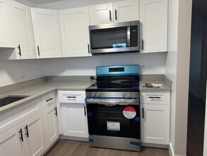 4730 NW 10th Ct in Plantation, FL - Building Photo - Building Photo