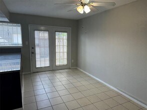 12881 High Star Dr in Houston, TX - Building Photo - Building Photo