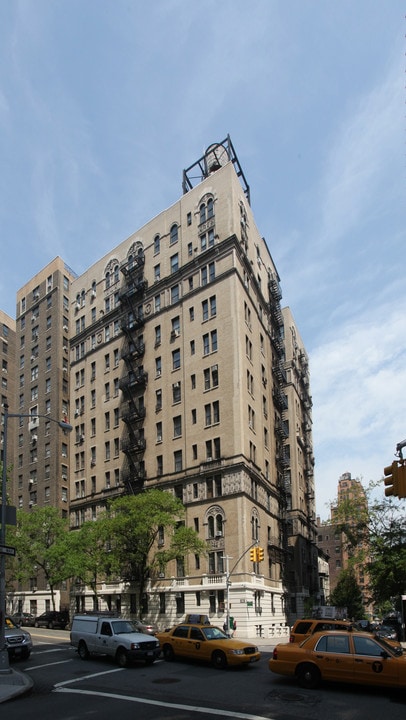 Allendale Apartments in New York, NY - Building Photo