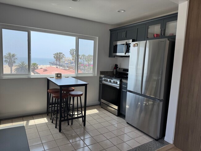 1649 Appian Way, Unit #312 in Santa Monica, CA - Building Photo - Building Photo