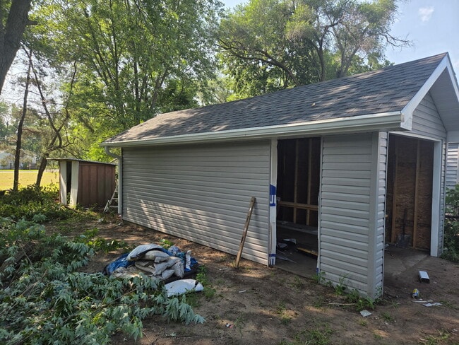 222 S Hackett St in South Beloit, IL - Building Photo - Building Photo