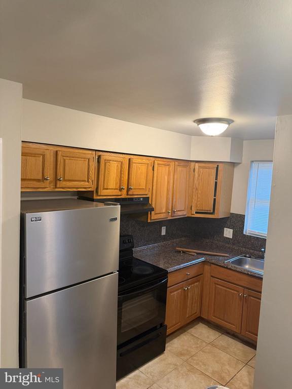 658 Tara Dr in Sicklerville, NJ - Building Photo - Building Photo