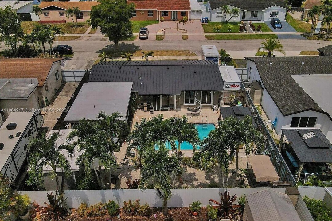 5103 SW 128th Pl in Miami, FL - Building Photo
