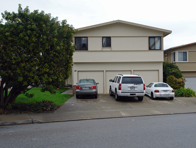 222 San Felipe Ave in South San Francisco, CA - Building Photo - Building Photo