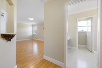 1512 SW 106th Ave in Pembroke Pines, FL - Building Photo - Building Photo