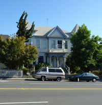 804 Georgia St Apartments