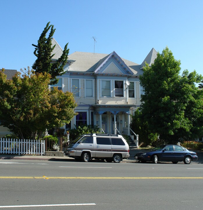 804 Georgia St in Vallejo, CA - Foto de edificio