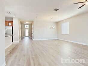 13811 Newport Shores Dr in Hudson, FL - Building Photo - Building Photo