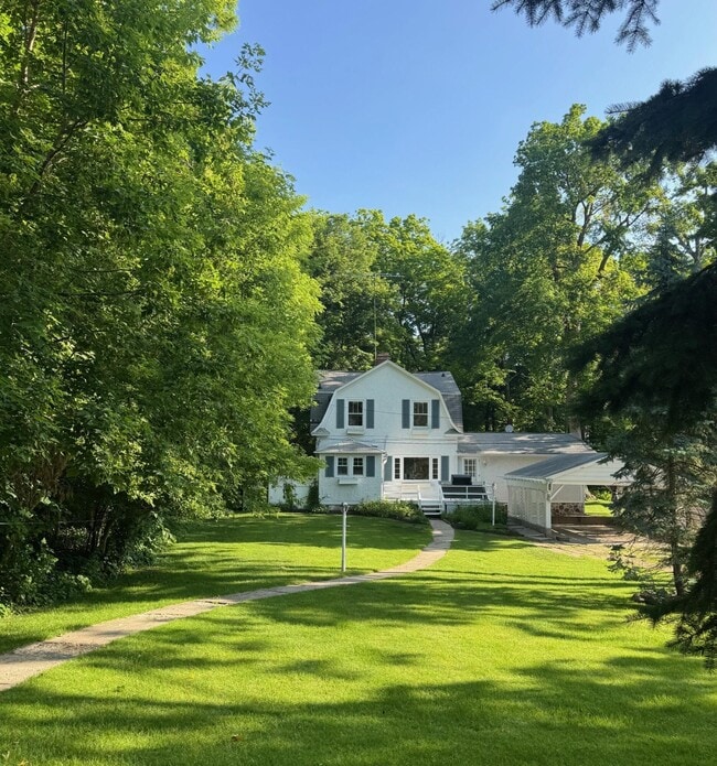 property at 326 Fontana Ln