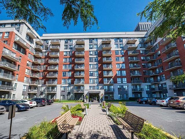 Excelsior Apartments in Montréal, QC - Building Photo