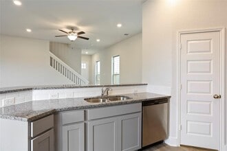 4427 Ibiza Ln in Houston, TX - Foto de edificio - Building Photo