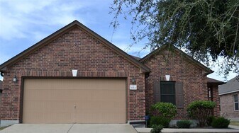 1124 Hyde Park Dr in Round Rock, TX - Building Photo