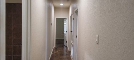 205 Ragsdale Way in New Braunfels, TX - Building Photo - Building Photo