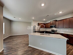 129 Oliver Dr in Locust Grove, GA - Foto de edificio - Building Photo