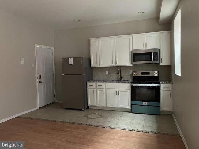 property at 4728 Chestnut St