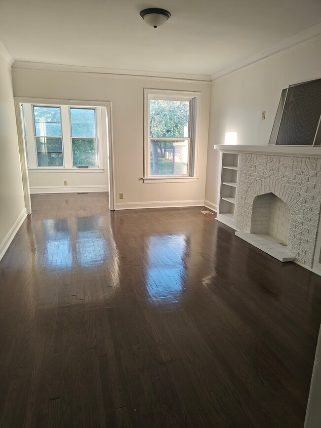4117 W Wilcox St, Unit 1 in Chicago, IL - Foto de edificio - Building Photo