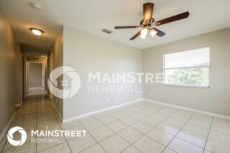 2804 72nd St W in Lehigh Acres, FL - Building Photo - Building Photo