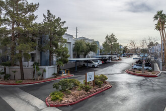 Legacy Palms Condominiums in Henderson, NV - Building Photo - Building Photo