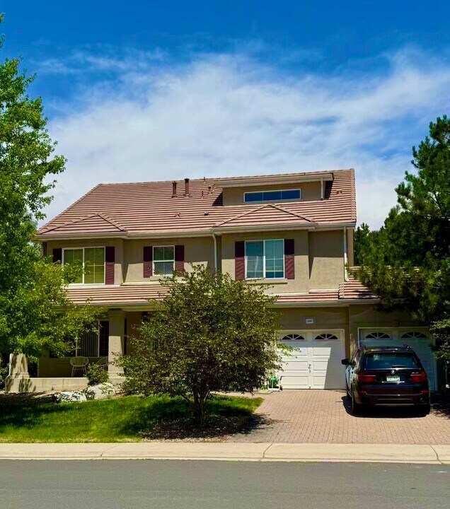 16887 E Peakview Ave in Aurora, CO - Building Photo