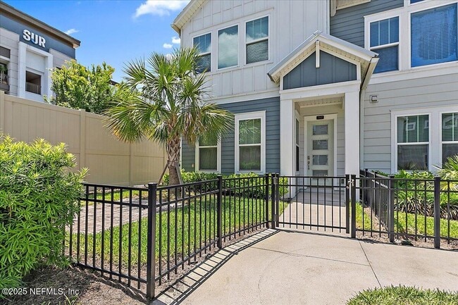 property at 7447 Loggerhead Ct