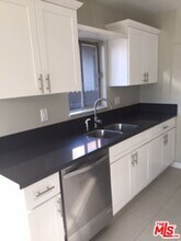 744 Chestnut Ave in Long Beach, CA - Building Photo - Building Photo