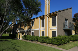 Point South and Bridgehollow Apartments