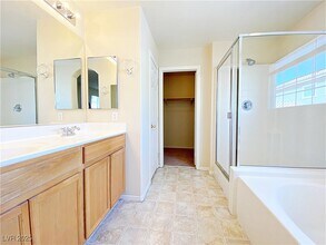 4074 Sparrow Rock St in Las Vegas, NV - Building Photo - Building Photo