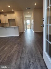 71 Peregrine Way in Burlington, NJ - Building Photo - Building Photo