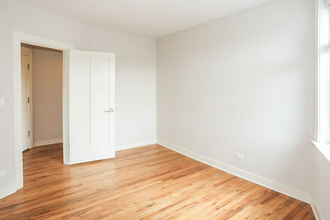 2235 W Wilson Ave, Unit 2 in Chicago, IL - Building Photo - Building Photo