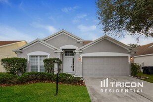 10515 Walker Vista Dr in Riverview, FL - Building Photo