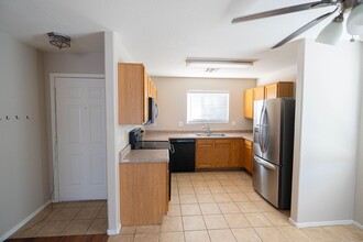 1158 E Silversmith Trail in San Tan Valley, AZ - Building Photo - Building Photo