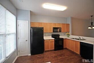 1748 Sorrell Brook Way in Raleigh, NC - Building Photo - Building Photo