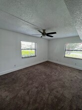 3200 Candle Ridge Dr in Orlando, FL - Building Photo - Building Photo