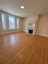 2221 Saint Paul St, Unit 2 in Baltimore, MD - Building Photo