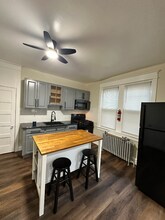 6624 Jackson St in Philadelphia, PA - Foto de edificio - Building Photo